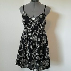 Black White Sundress Petite Medium